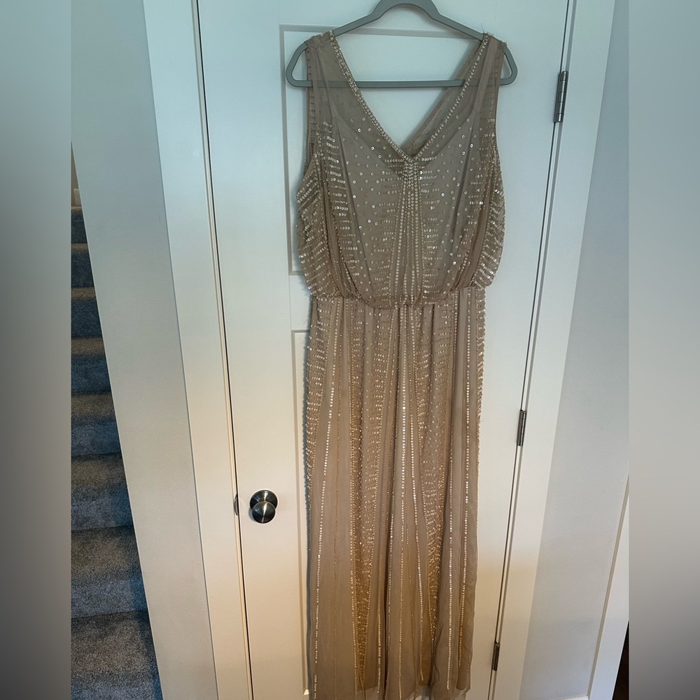 Adrianna Papell Gold Gown Sz 22